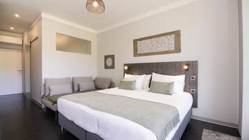 1 bedroom, internet, bed sheets