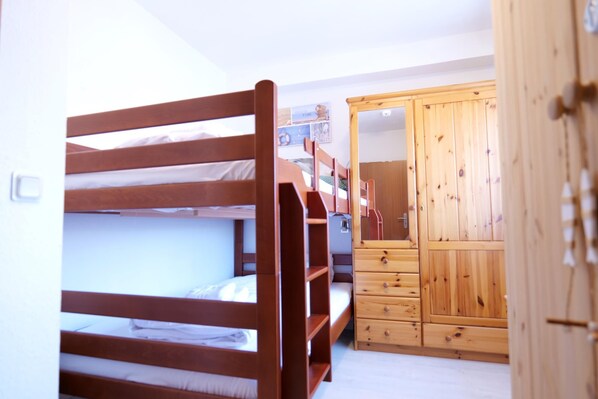 2 bedrooms, free WiFi