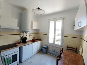 Fridge, microwave, oven, dishwasher