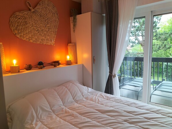 1 غرفة نوم ومكواة/لوح كي وواي فاي وملاءات أسرّة