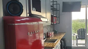 Miranda @ Hacienda Amor | Living area | Streaming services