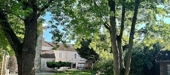 Maison de MĂąitre in the heart of the Brie region