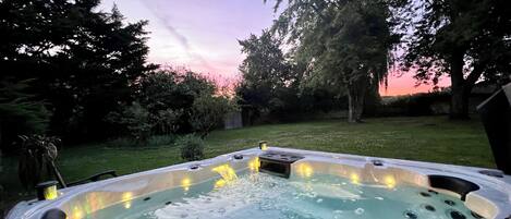 室外 SPA 浴池