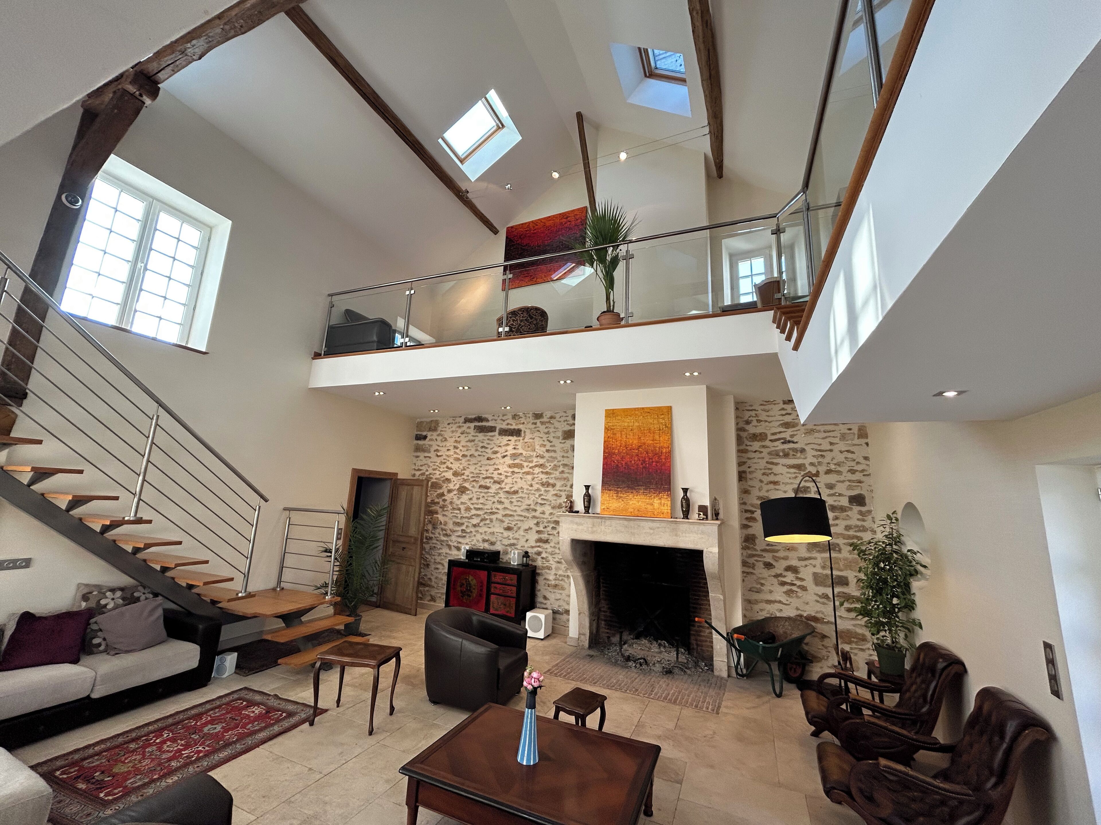 Smart-tv en een open haard