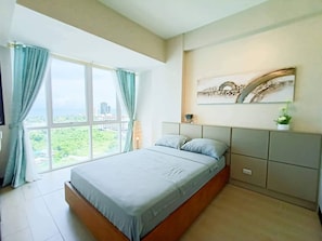 Comfort Daire, Balkon, Şehir Manzaralı | Dizüstü bilgisayar çalışma alanı, ücretsiz kablosuz İnternet 