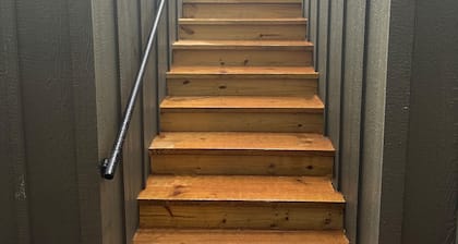 Barricade Bunkhouse: A Cozy Western Retreat in Laramie, Wyoming