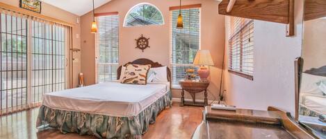 3 عدّة غرف نوم وواي فاي وملاءات أسرّة