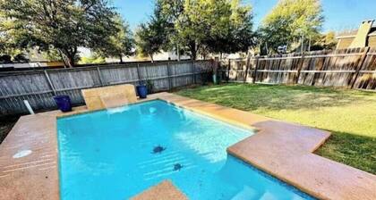 Casa Divina: Private Pool Grilling Games