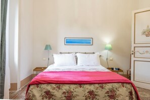 1 soverom, strykejern/-brett, wi-fi og sengetøy