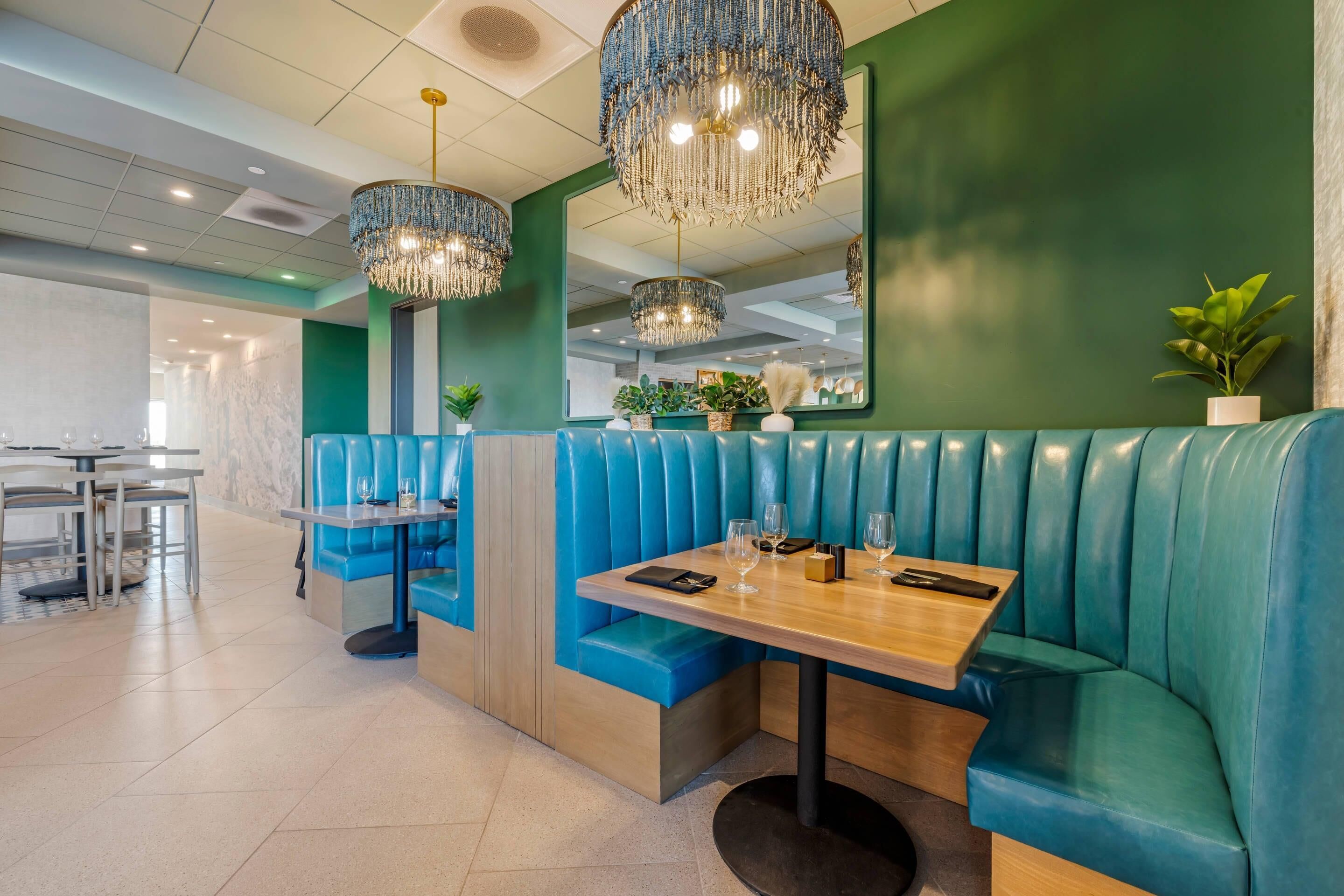 Breakfast, lunch, dinner served; Californian cuisine 