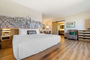 Caja de seguridad en la habitación y escritorio 