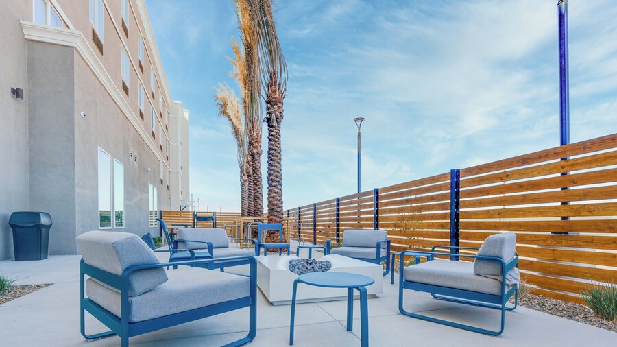 Cambria Hotel El Centro - Imperial