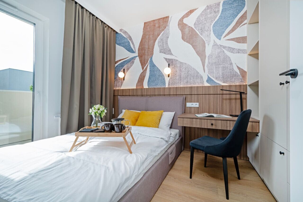 1 bedroom, desk, iron/ironing board, WiFi (free)