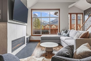 Smart-TV, Kamin