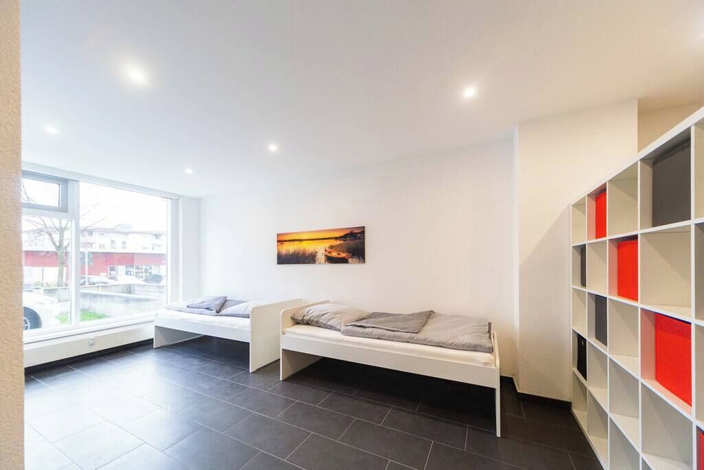 4 bedrooms, desk, iron/ironing board, free WiFi