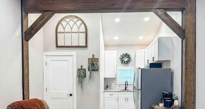 Peaceful Alva Apartment in an Equestrian Barn on 5 acres