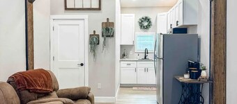 Peaceful Alva Apartment in an Equestrian Barn on 5 acres