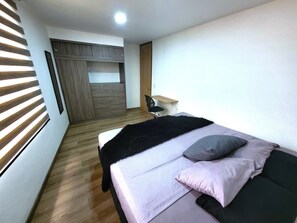 2 chambres, bureau, Wi-Fi gratuit, draps fournis