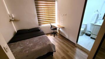 2 bedrooms, desk, free WiFi, bed sheets