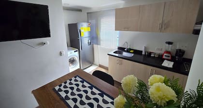 Minimalist brand-new Apartment at Bogotá's northern - 5 people