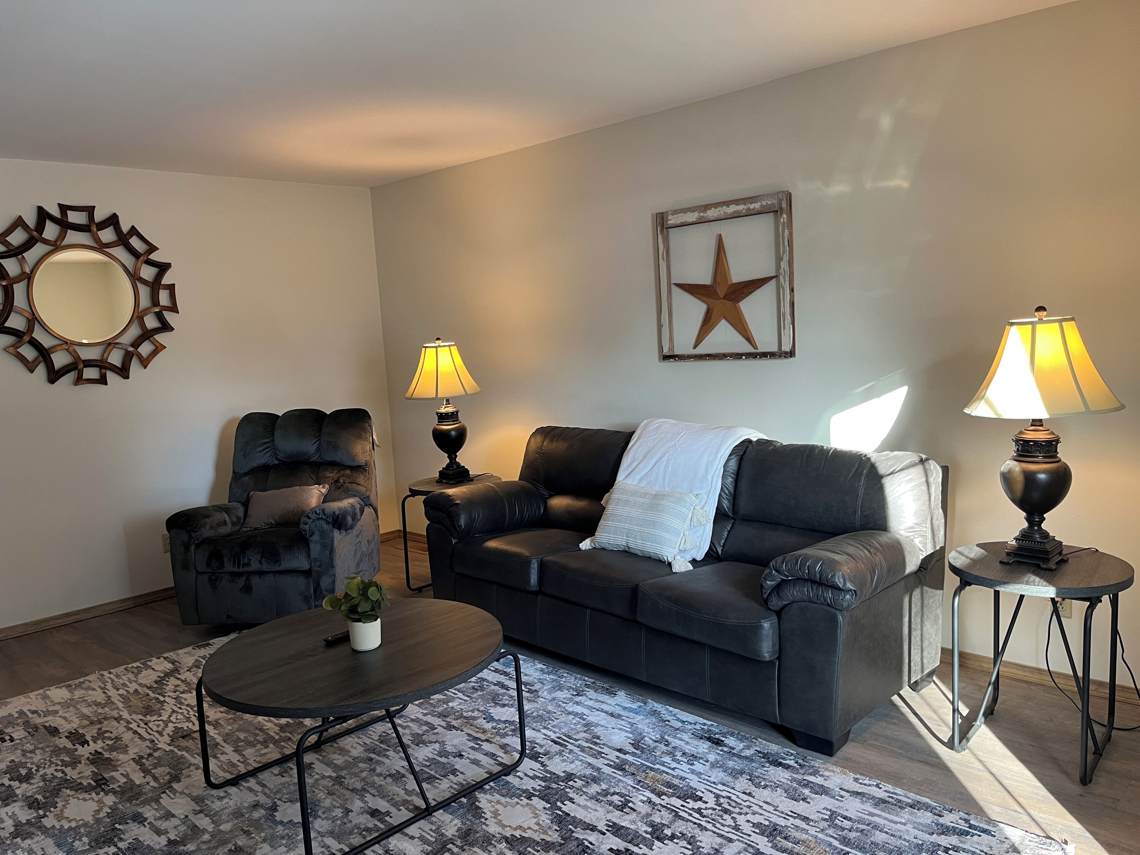 Cozy 2-bedroom apartment in  Dexter