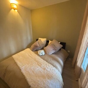 1 bedroom, iron/ironing board, WiFi