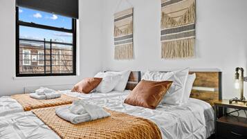 4 sovrum, skrivbord, strykjärn/strykbräda och wi-fi