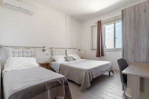 Casa, vista para o jardim | 2 quartos, ferros/tábuas de passar roupa, Wi-Fi de cortesia