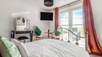 2 bedrooms, free WiFi, bed sheets