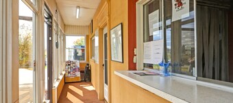 路易斯堡I-64附近O Relax Inn飯店