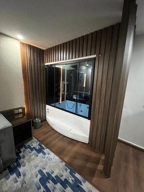 Junior suite with sauna | Living area - Aman Hotel Almhalh (Abha)