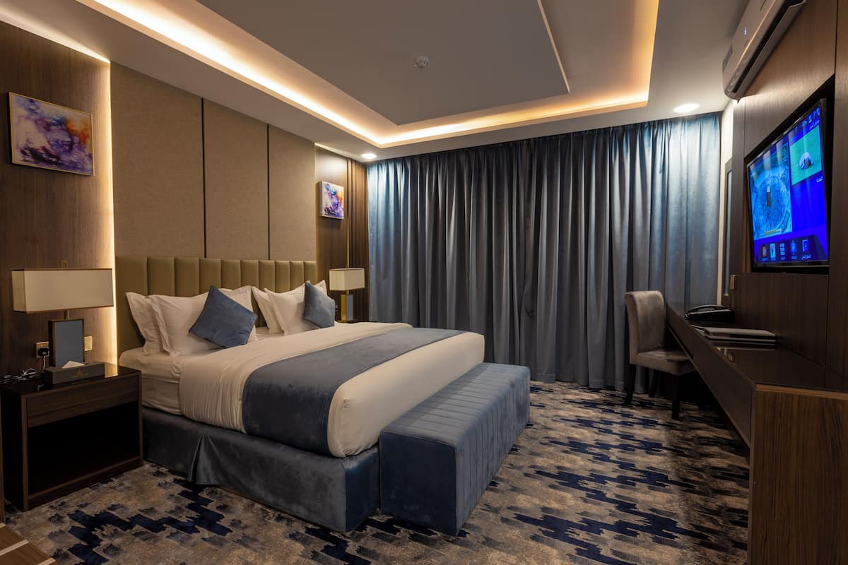 Superior Double or Twin Room | In-room safe, blackout drapes, soundproofing, iron/ironing board