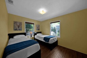 3 bedrooms, iron/ironing board, travel crib, WiFi
