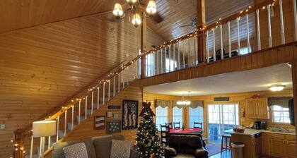 Lake House Getaway at Dale Hollow Lake