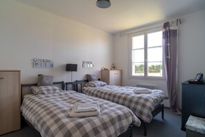 3 bedrooms, iron/ironing board, bed sheets - Le City Cosy de Pleyben - Charmante maison (Pleyben)