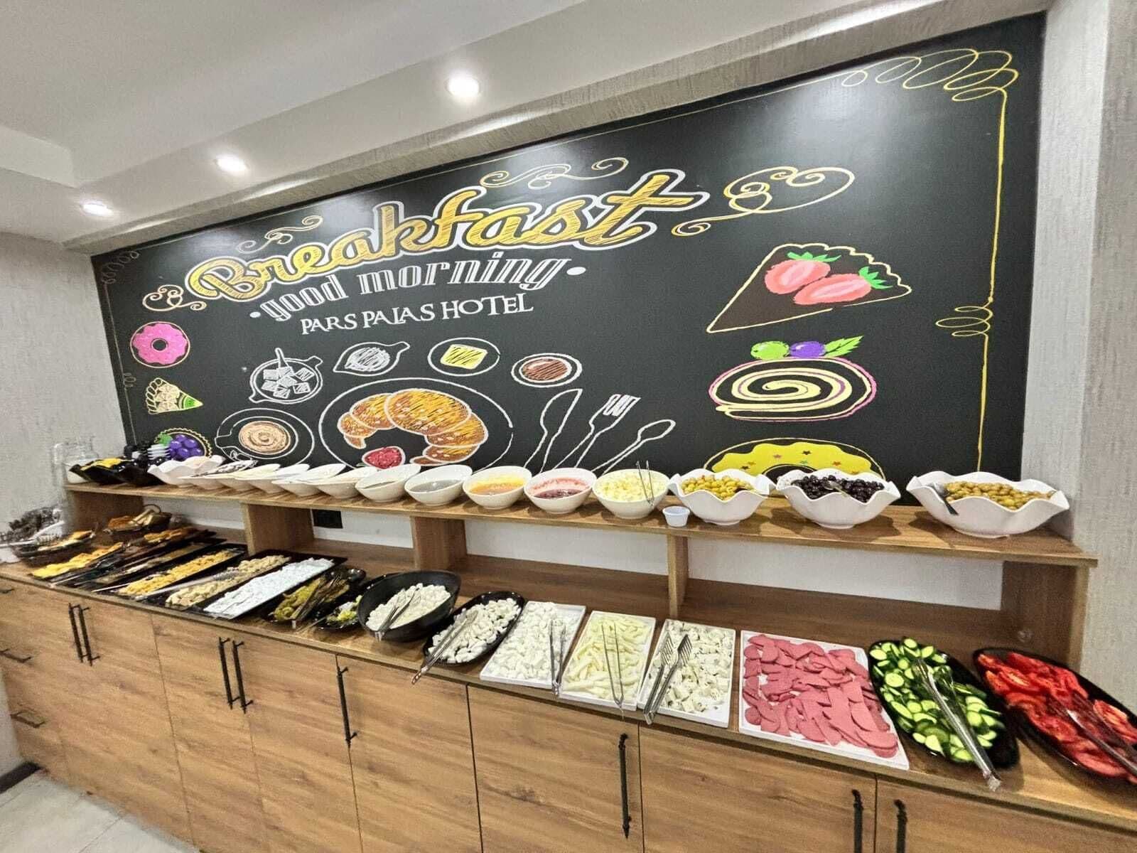 包每日自助早餐