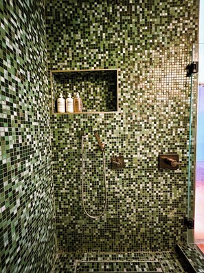 Shower, towels, soap, shampoo