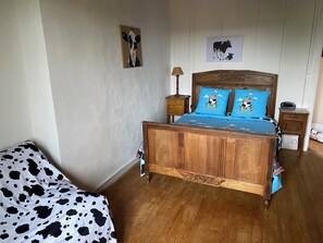 3 chambres, bureau, fer et planche à repasser, Wi-Fi