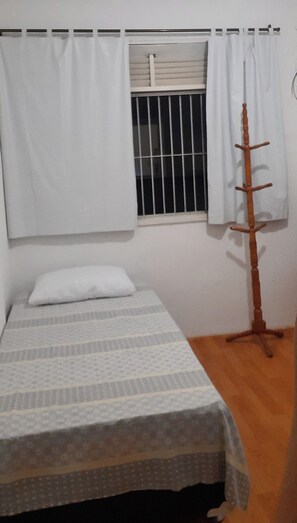 1 bedroom, iron/ironing board, WiFi, bed sheets - GuestHouse Accommodation (Campo Grande Recife)