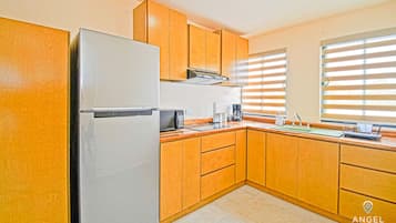 Departamento Confort, 2 habitaciones, balcón | Cocina privada