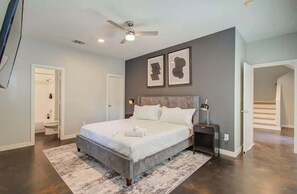 3 quartos, ferros/tábuas de passar roupa, berço de viagem, Wi-Fi