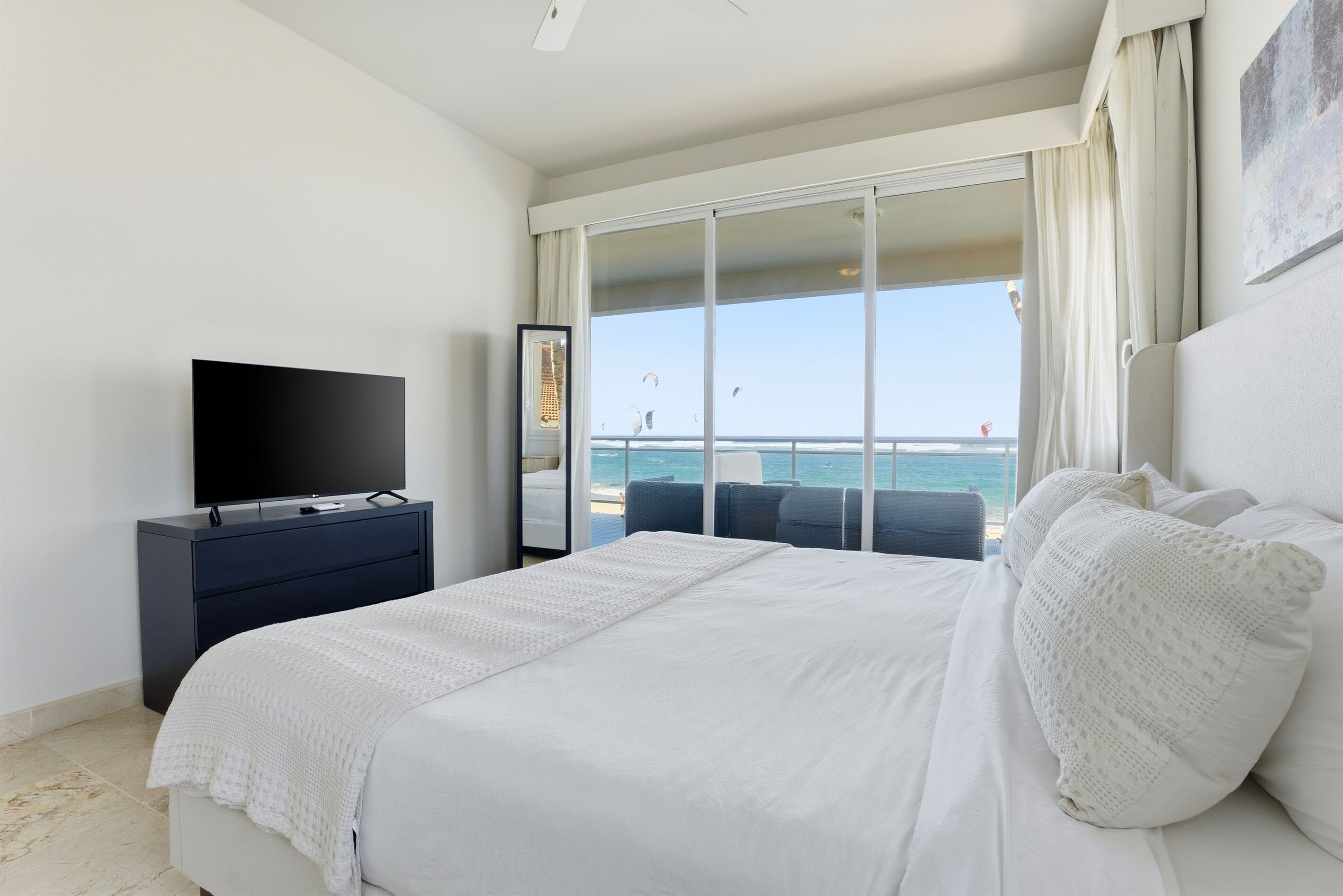 2 chambres, fer et planche à repasser, lit parapluie, Wi-Fi gratuit