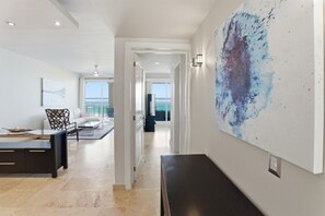 Interior - Kite Beach Oceanfront condo Hot tub and Pool 204 (Kite Beach)