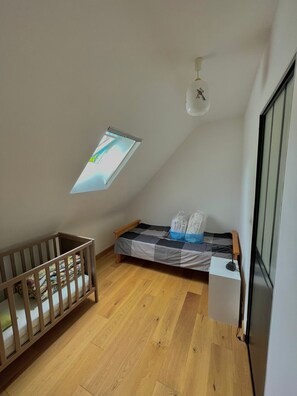 4 bedrooms, iron/ironing board, travel crib, WiFi