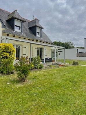 Exterior - Charming seaside house for up to eight people (Saint-Alban)