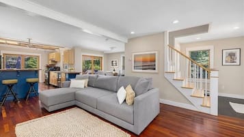 Smart-tv och eldstad