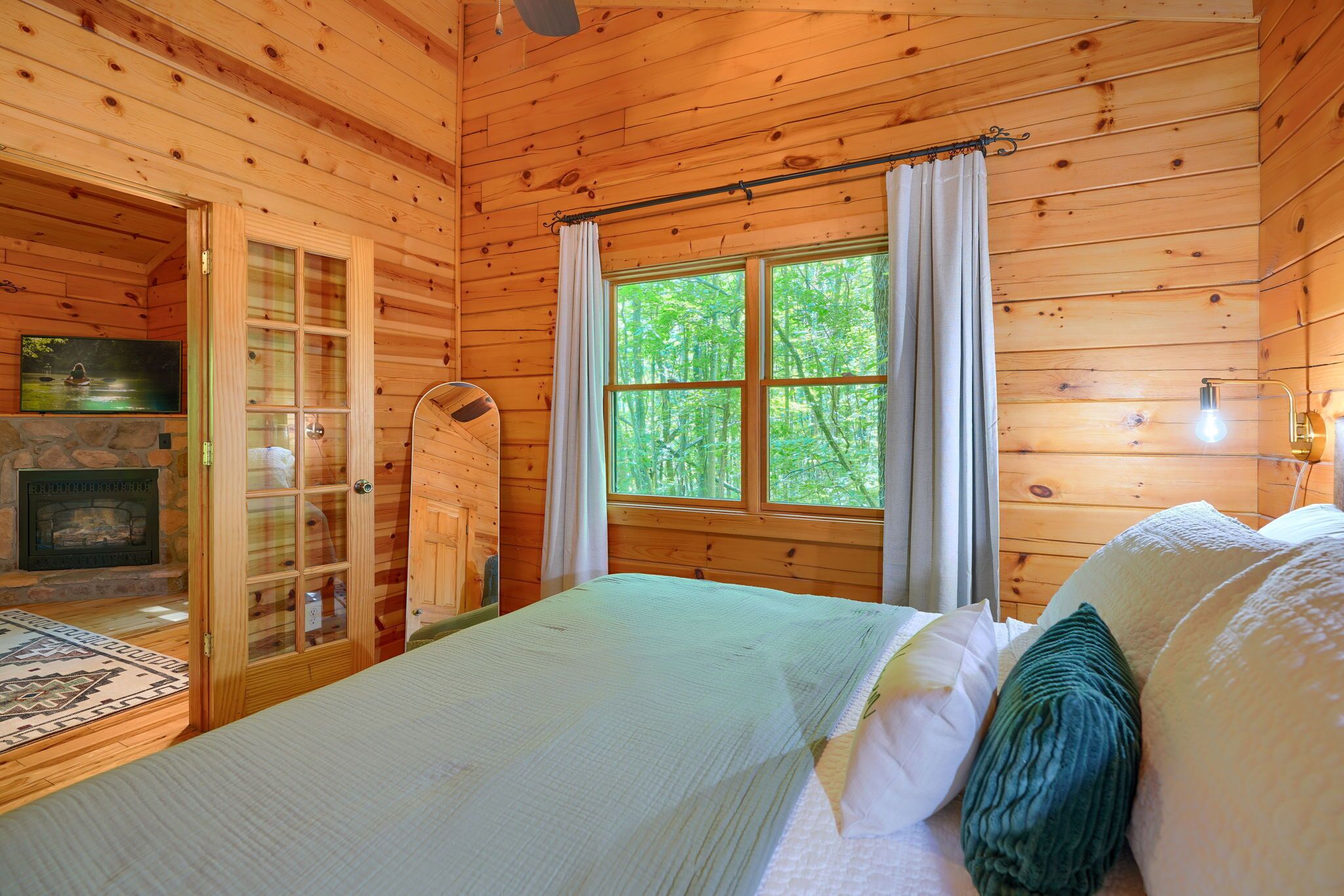 1 bedroom, WiFi (free), bed sheets
