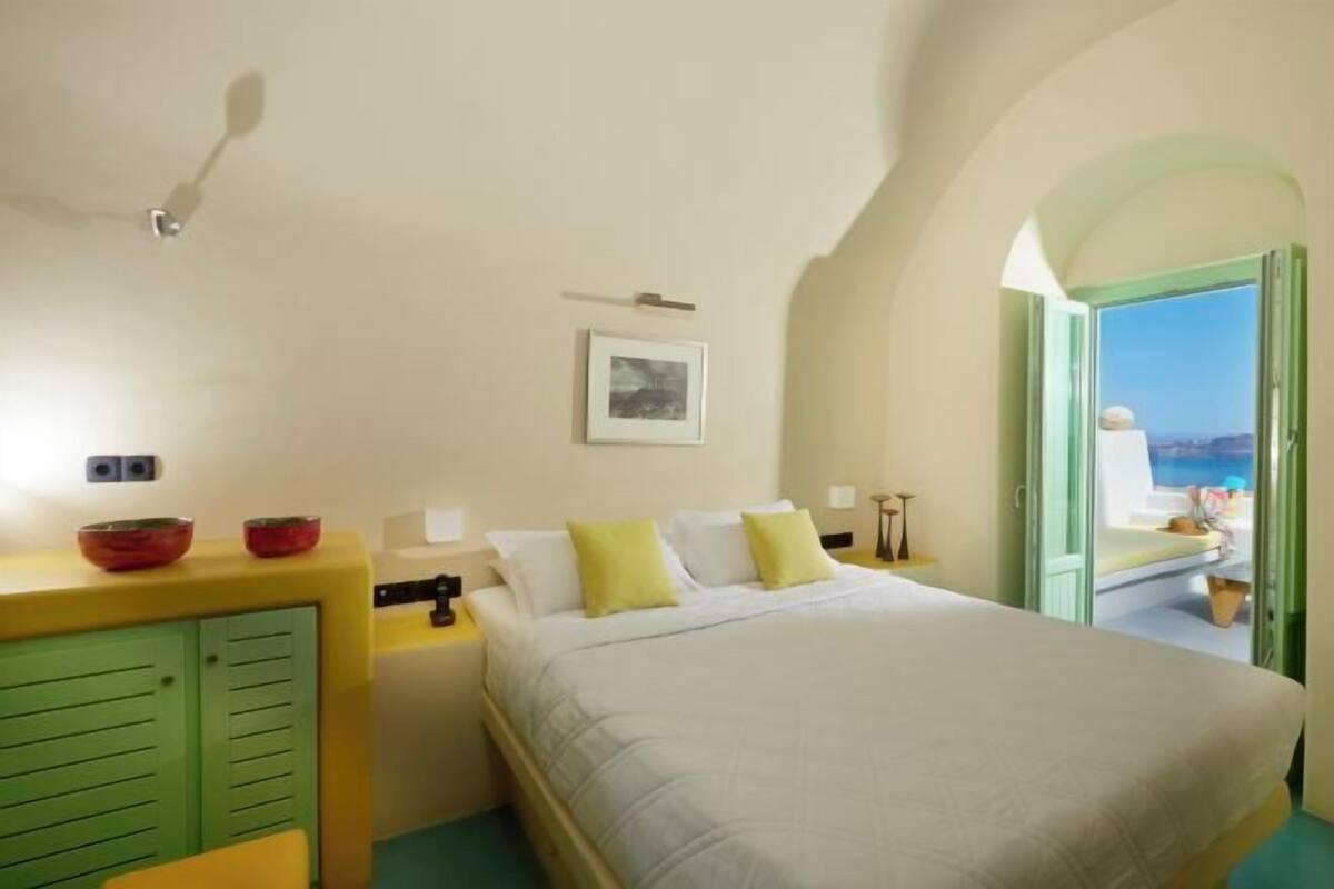 1 bedroom, in-room safe, iron/ironing board, free WiFi