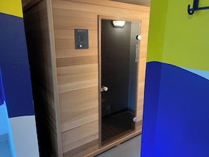 Shower, hair dryer, towels, soap - You live directly on the beach, comfortably on 2 spacious floors. (Schönberg)