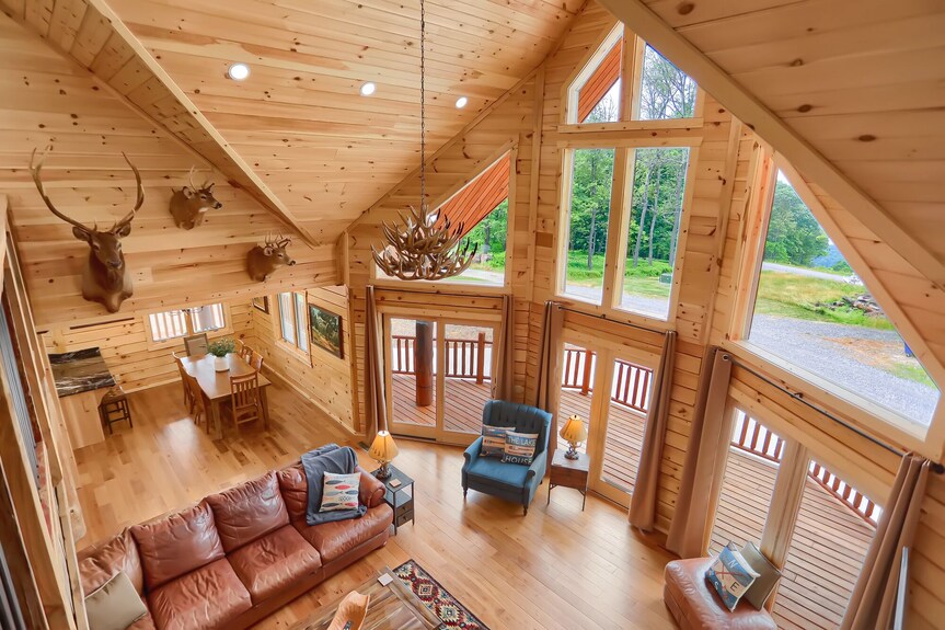 Eagle's Escape - Mountain Top Lodge With Spectacular Views - Pennsylvania